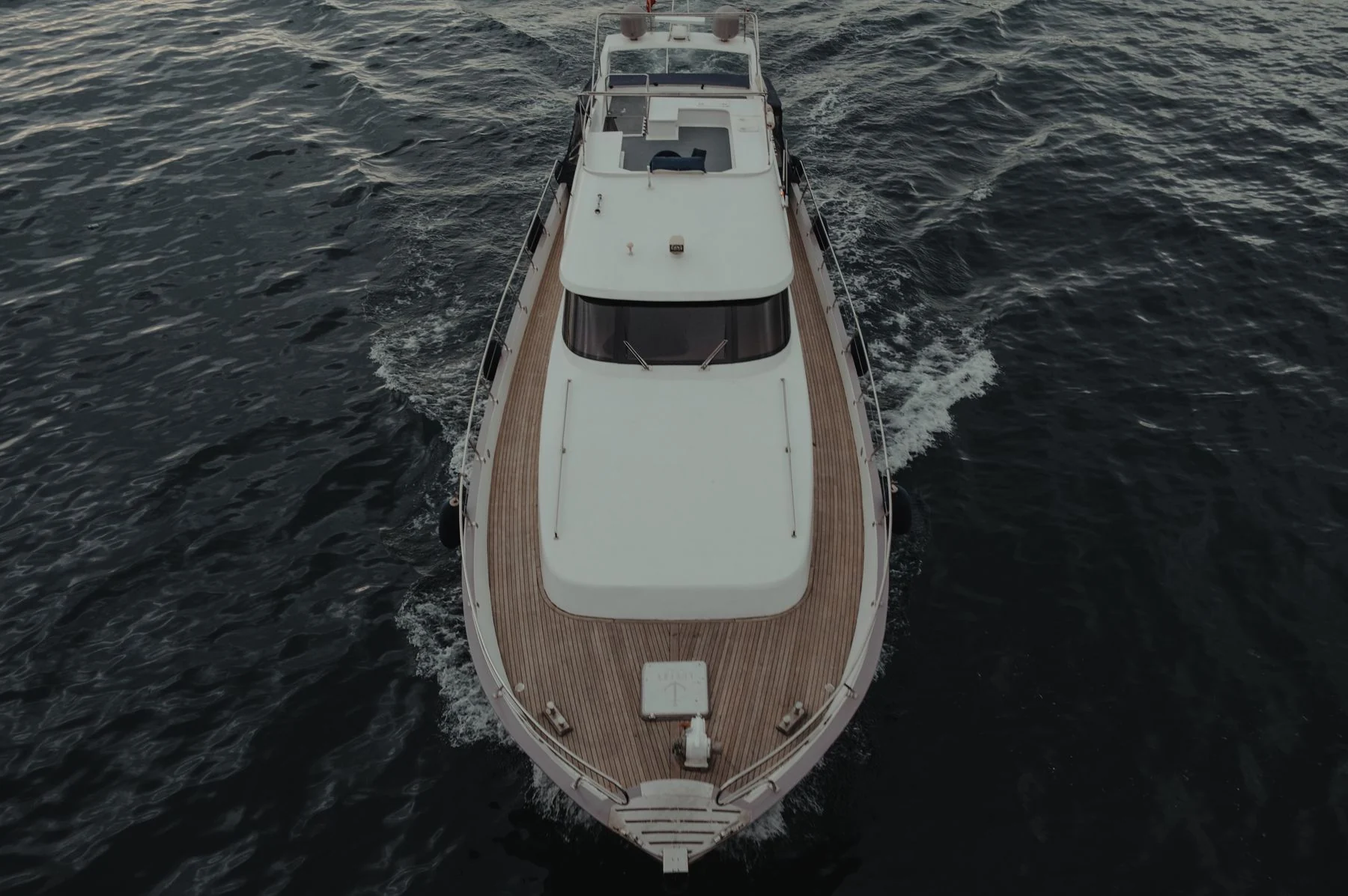 Ambiance illustrative · Luxury & Yachting